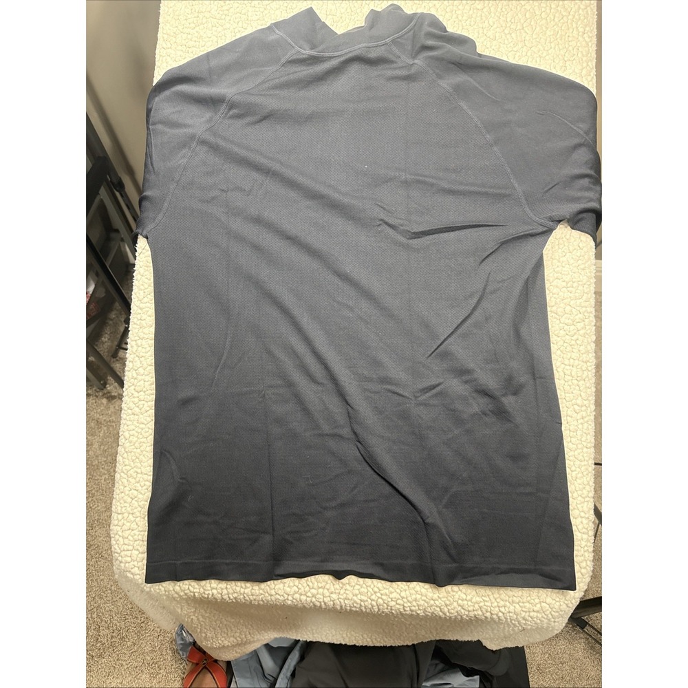 Fabletics Shirt Men's XL Black Long Sleeve Training Day 1/4 Quarter Zip NWT - Picture 11 of 13